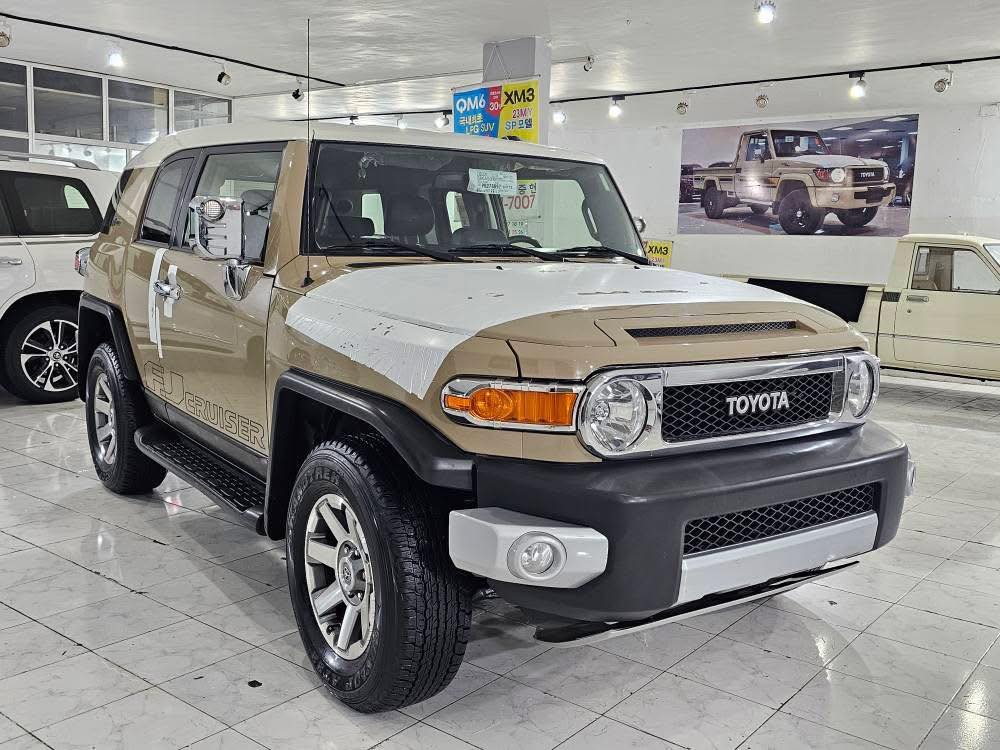 تويوتا FJ Cruiser